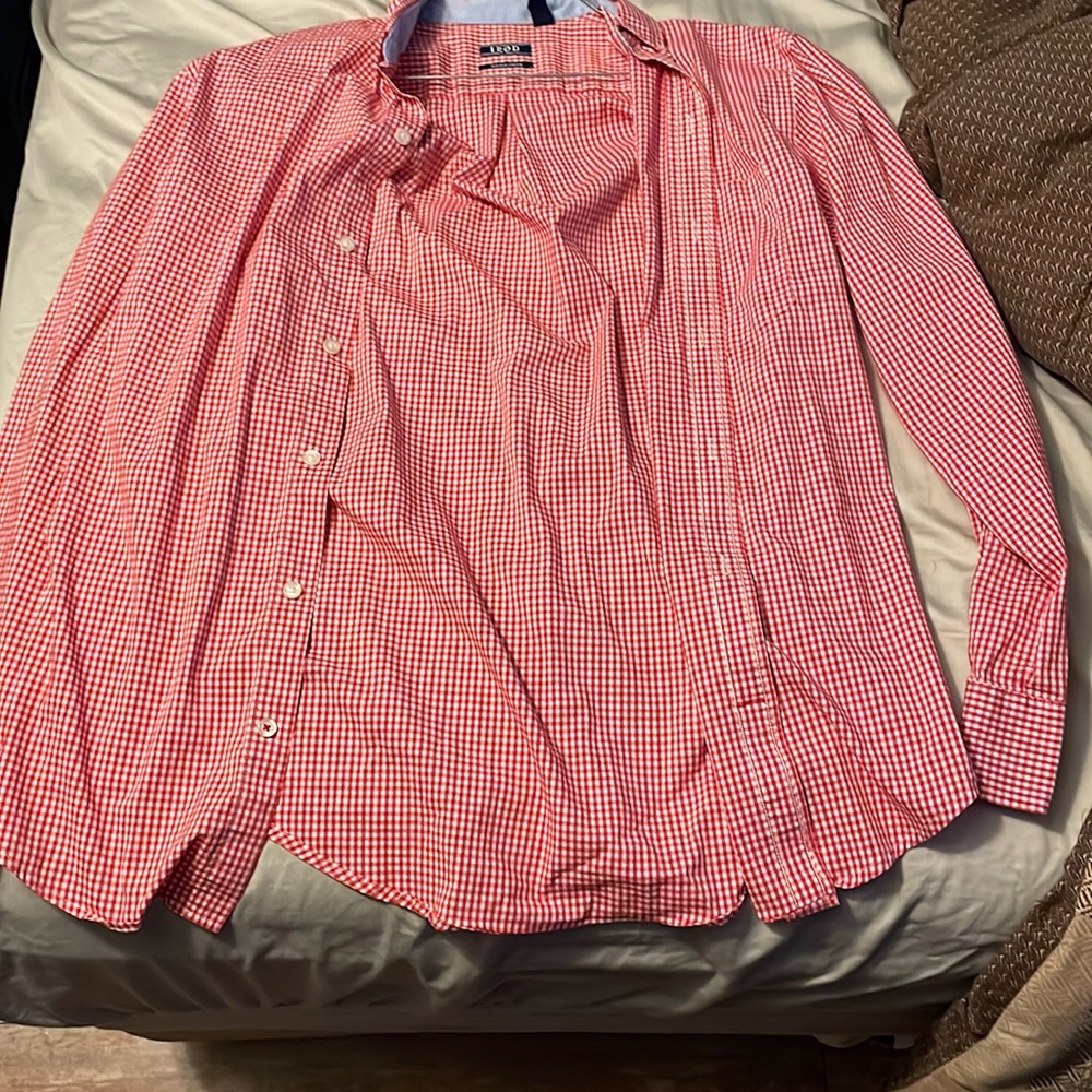 IZOD Small Longsleeve Button-up